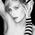 models_pippa_bw_stockings