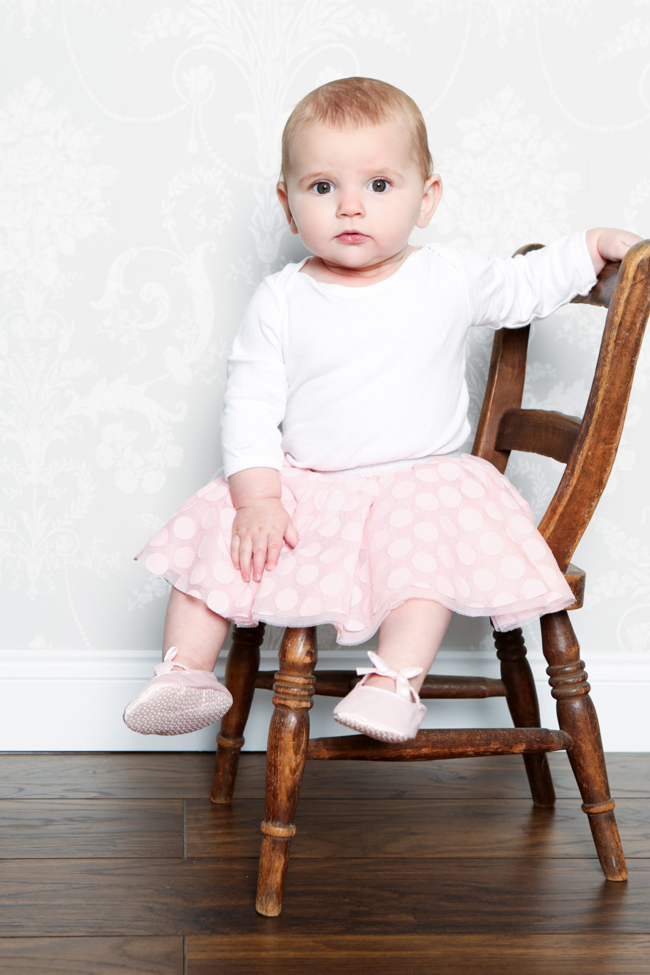 Baby Photography Gallery for 6-9 month old Babies - One Life Studio
